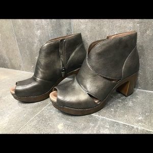 Dansko Delphina peep toe bootie